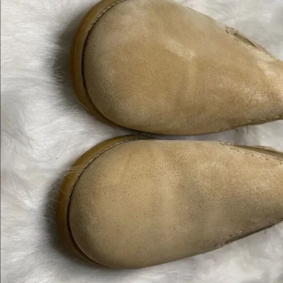 Hush Puppies Slip On Bootie - Picture 2 of 7